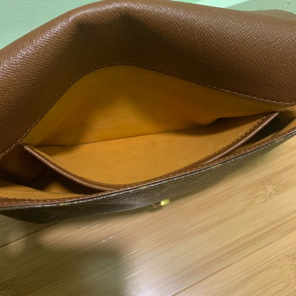 Louis Vuitton Musette Tango Vintage Bag - Picture 7 of 16